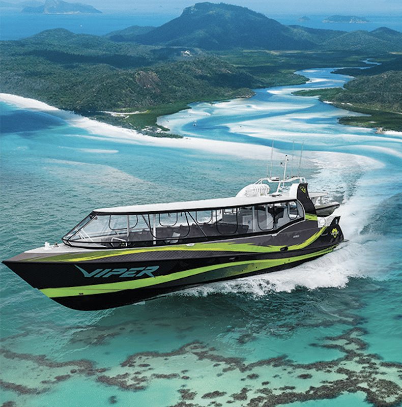 Airlie Beach: Great Barrier Reef & Whitehaven Beach Tour